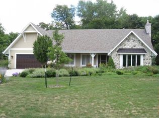 310 Manor Ct, Brookfield, WI 53005