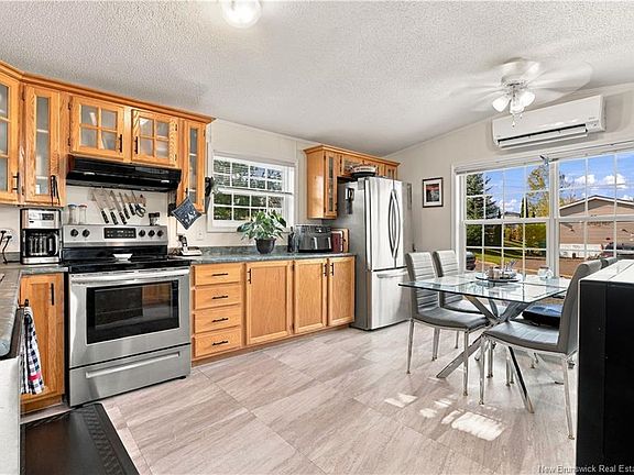 4th image of 48 Barrington Rd