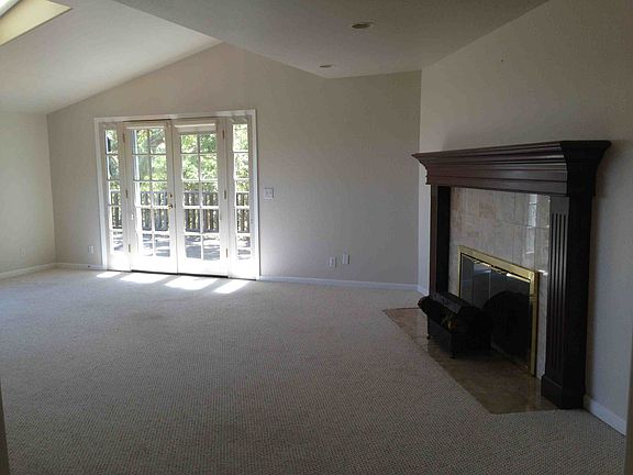 4th image of 658 Westridge Dr