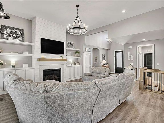 5th image of 2908 Diamond Mil Cir