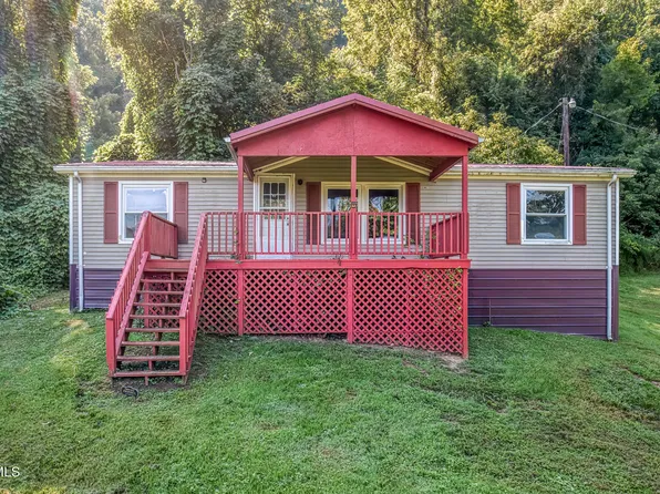 232 Robinson Ave, Pennington Gap, VA 24277
