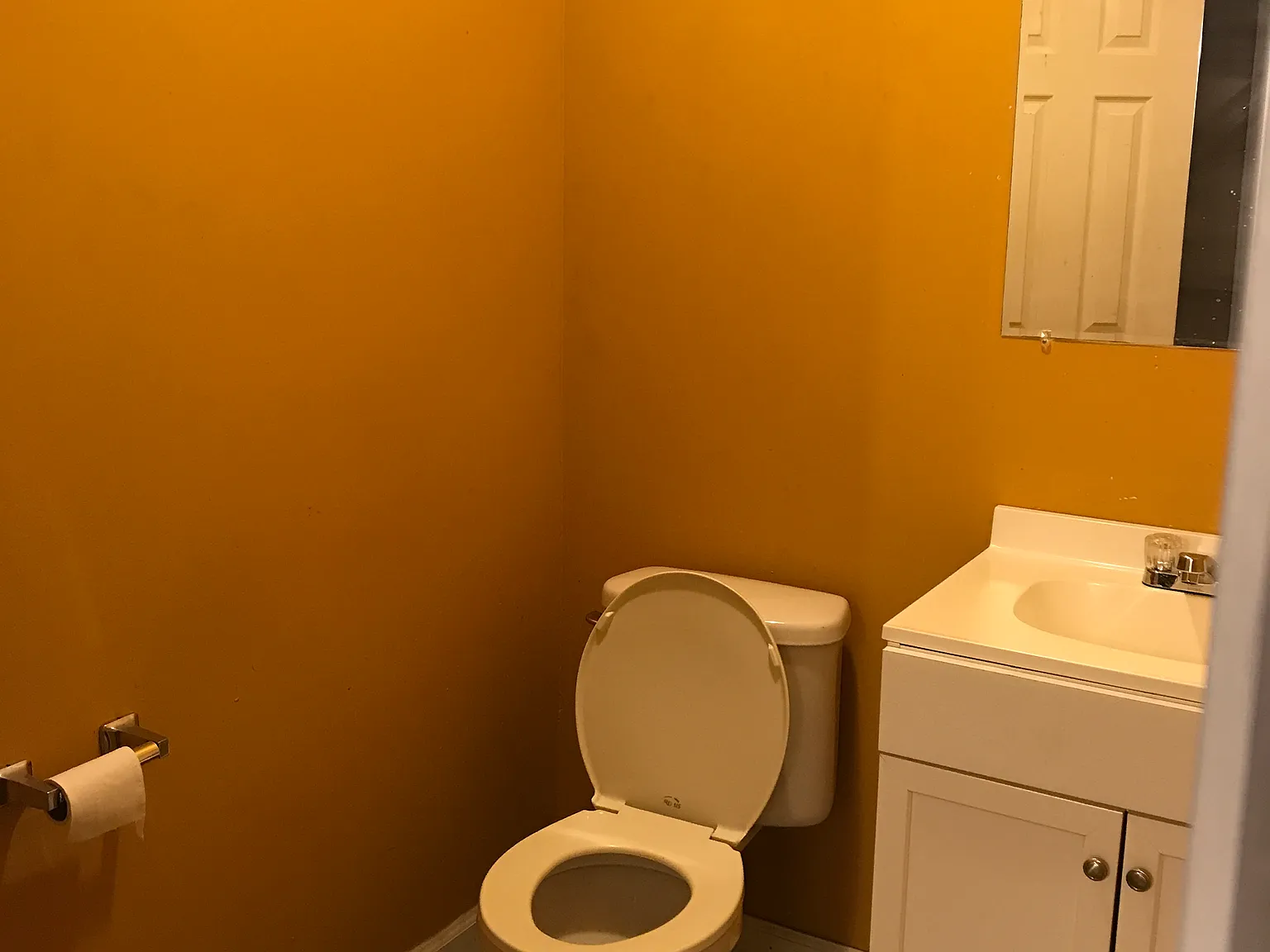 3 bed, 1.5 bath, 1900 sqft, $500 — Photo 3