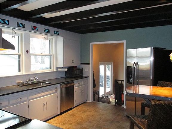 4th image of 2623 Lakeland Dr