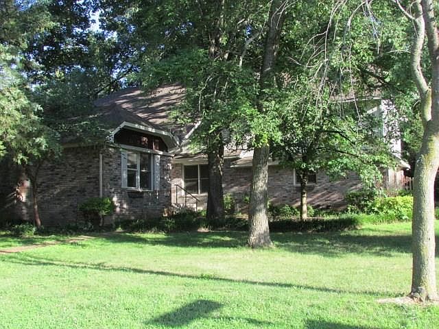 1st image of 2376 N Twelve Oaks Dr