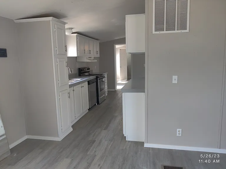 307 Jones Cir — Photo 5
