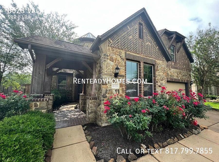 1st image of 8623 Valiant Knolls Dr
