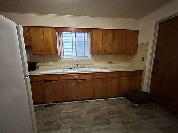 4th image of 73 Urban St #1