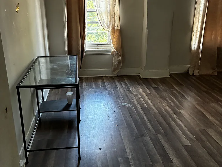 552 Kohn St — Photo 9