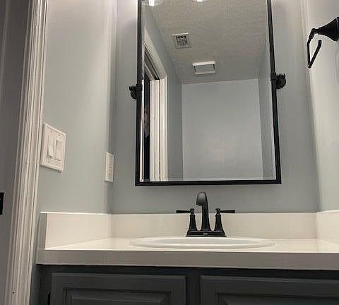 4th image of 104 Ocean Garden Ln #1