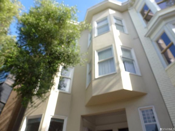 2nd image of 3163 Sacramento St