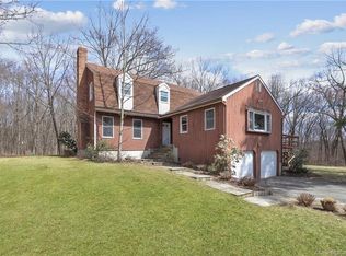 37 Upper Reservoir Rd, New Milford, CT 06776