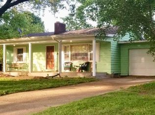 687 O'Brien Dr, Benton Harbor, MI 49022