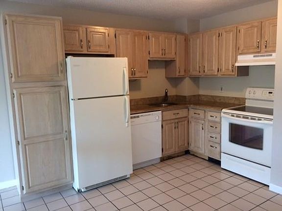 5th image of 160 Burkhall St Unit 312