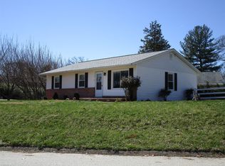 8240 Reece Heights Dr, Severn, MD 21144