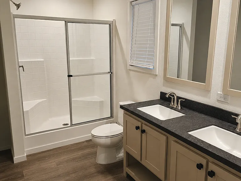 22822 N River Dr — Photo 3
