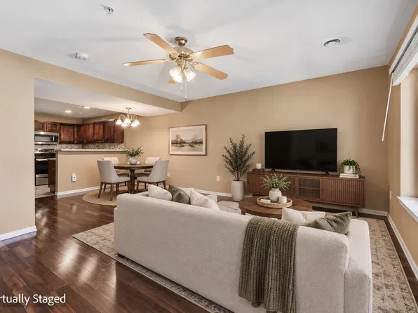 6720 Fairhaven Rd APT 3, Madison, WI 53719