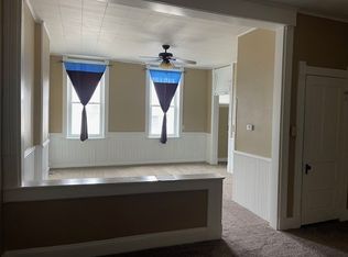 824 1/2 State St #2B, Quincy, IL 62301