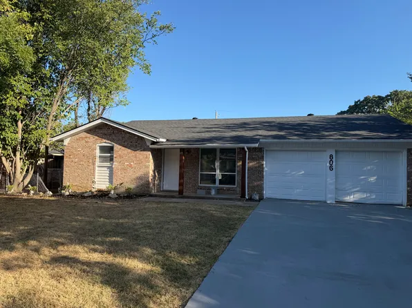 806 S Atkerson Ln, Euless, TX 76040