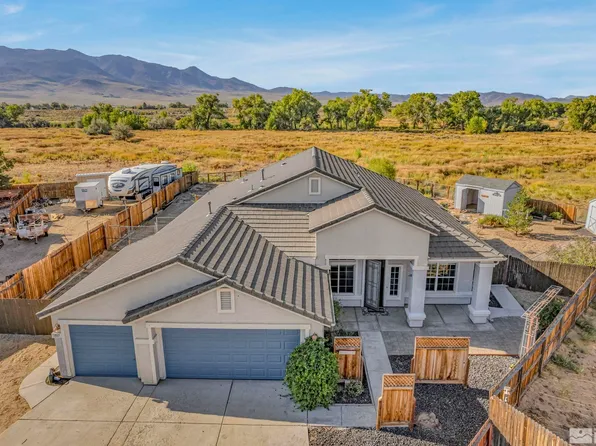 1517 Sequoia St, Dayton, NV 89403