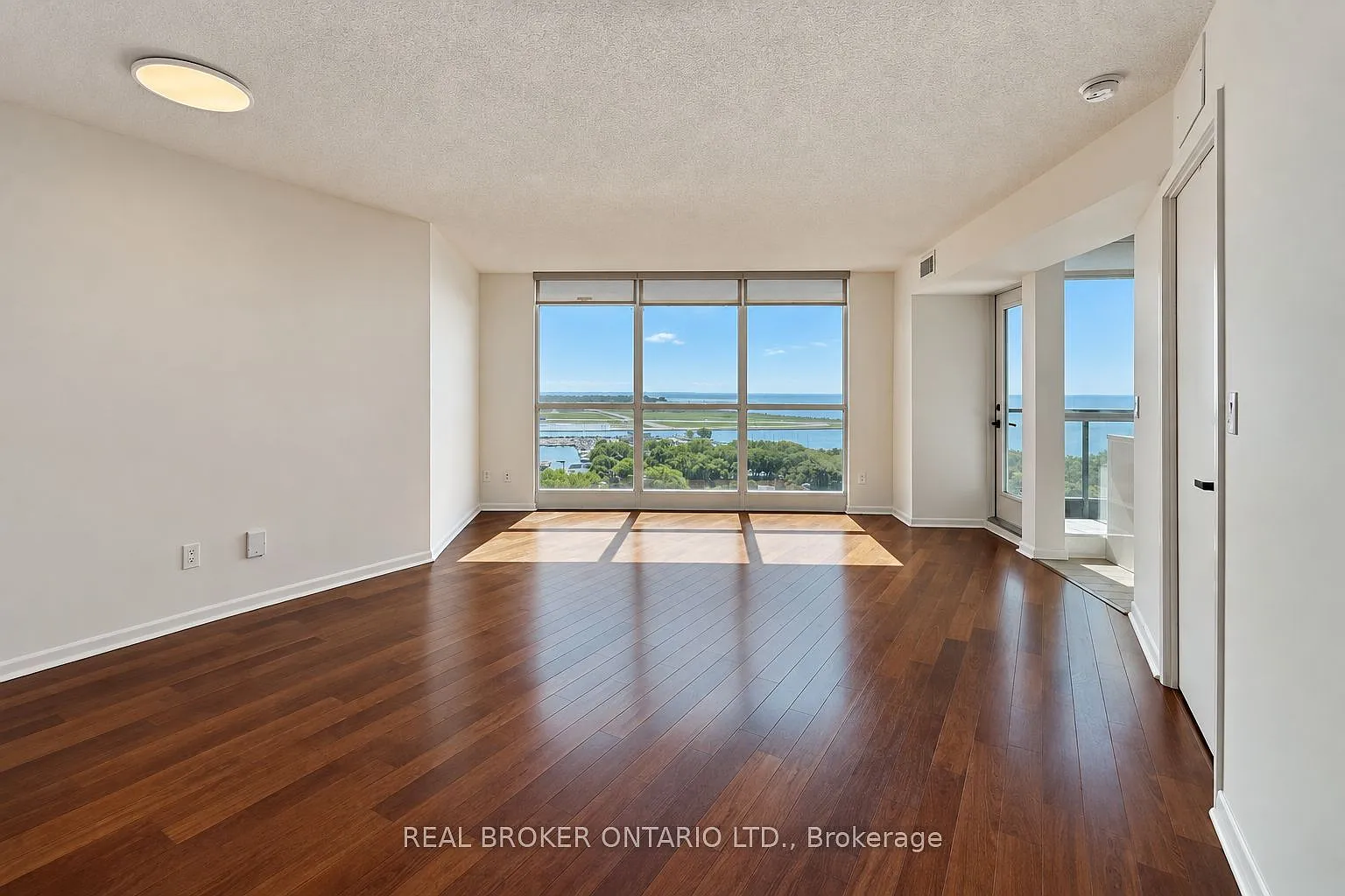 2 bed, $3,800 — Photo 4