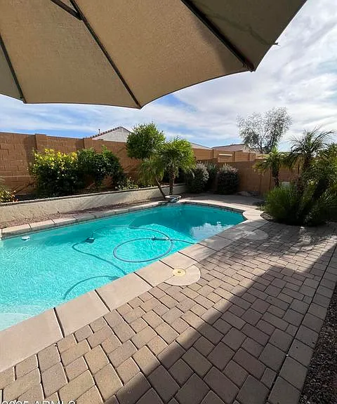 26087 W Tonto Ln — Photo 3