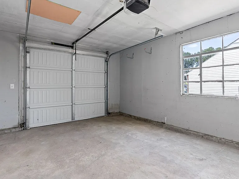 204 Haney Dr — Photo 23