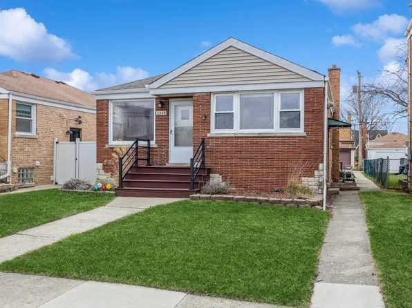 2249 S 13th Ave, North Riverside, IL 60546