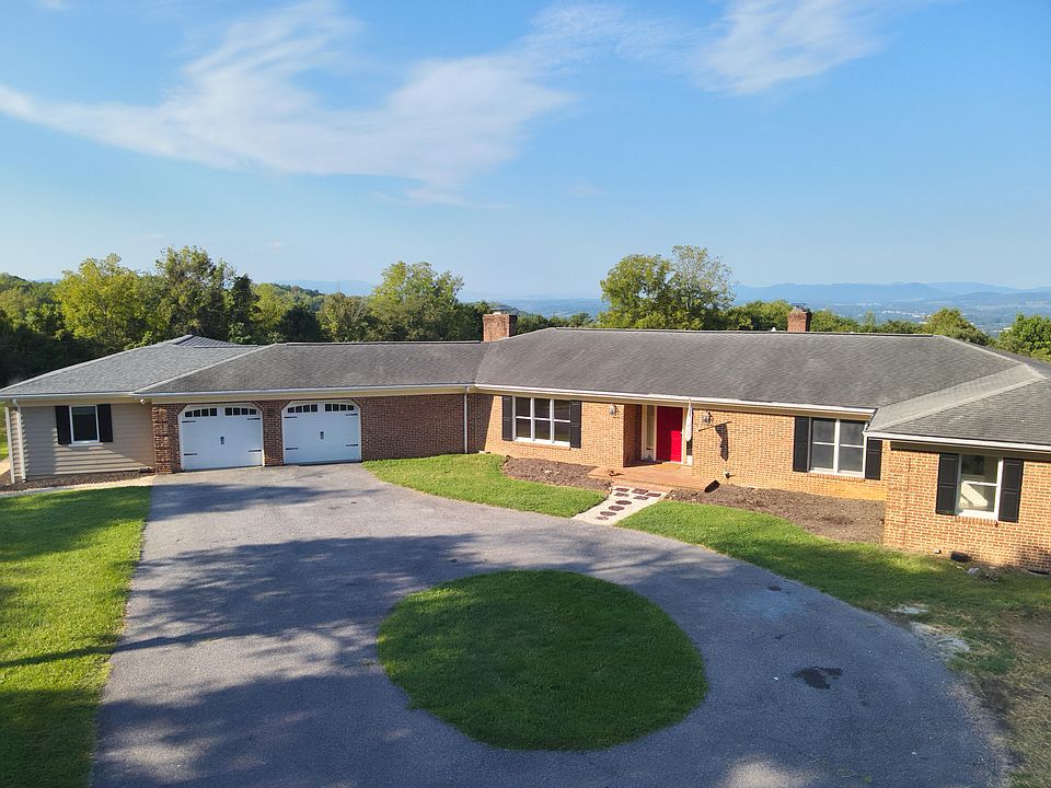 1st image of 282 Gray Fox Ln