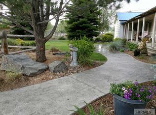 8 Goodman Ln, Salmon, ID 83467