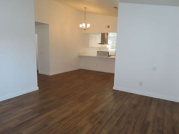 5th image of 39552 Seven Oaks Dr