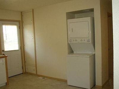 3rd image of 1633 Bayview Dr