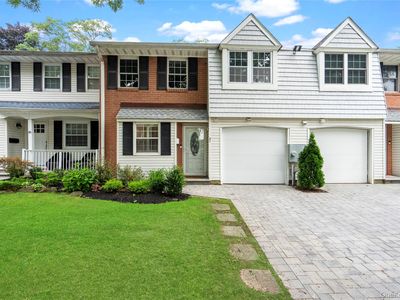 31 Santa Barbara Drive #31, Plainview, NY, 11803