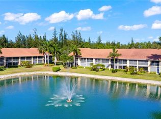 2415 Bayou Ln APT 14, Naples, FL 34112