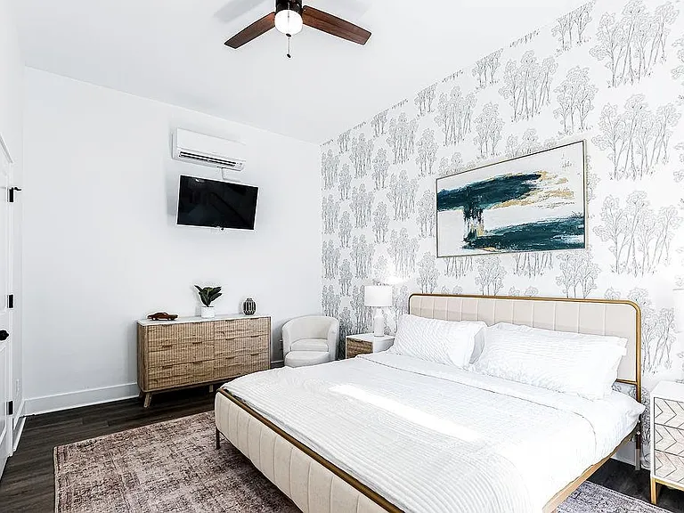637 E Anderson St — Photo 21