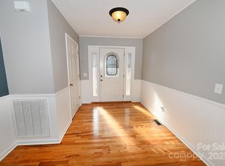 5455 Peaceful Ln, Granite Falls, NC 28630