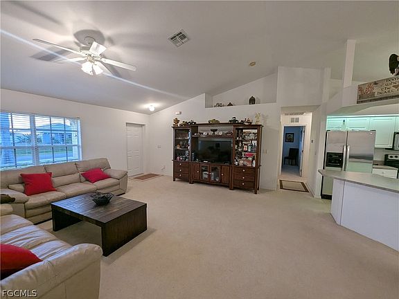 5th image of 1007 NE 1st Ave