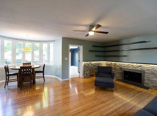 2410 Cross Hill Rd, Louisville, KY 40206