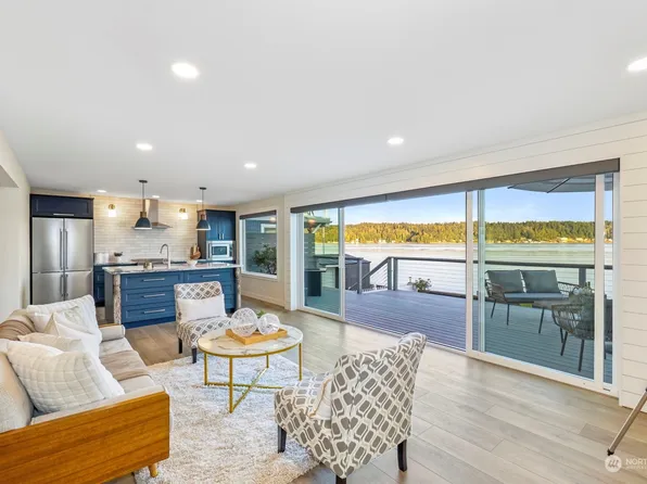 607 Shore Drive, Bremerton, WA 98310