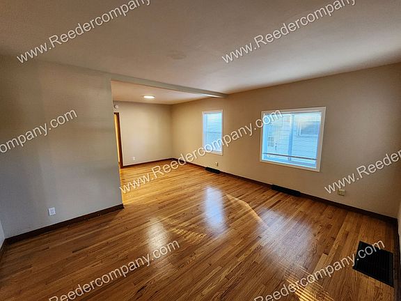 3rd image of 7241 Ontario Ave