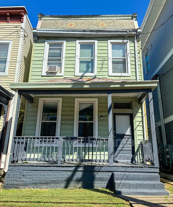 1st image of 2104 W Cary St