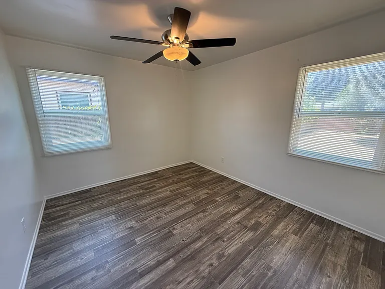 4122 Saint Paul Pl — Photo 10