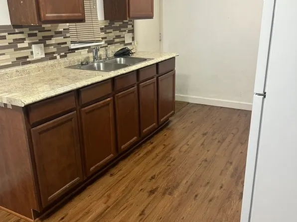 716 Edgemont Blvd, Lansing, MI 48917