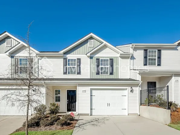 2240 Latimer Ln, Charlotte, NC 28214