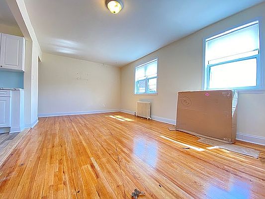 3rd image of 61-07 224th St #5
