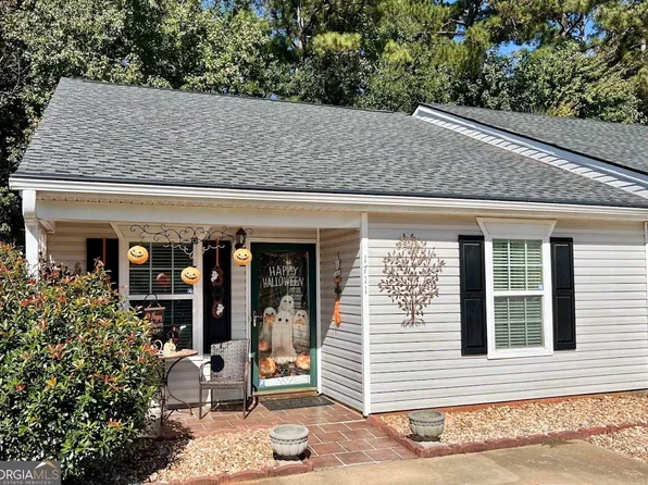 1711 Summerwoods Ln, Griffin, GA 30224