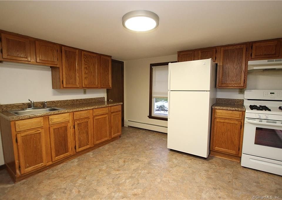2nd image of 31 Wooster St APT 4
