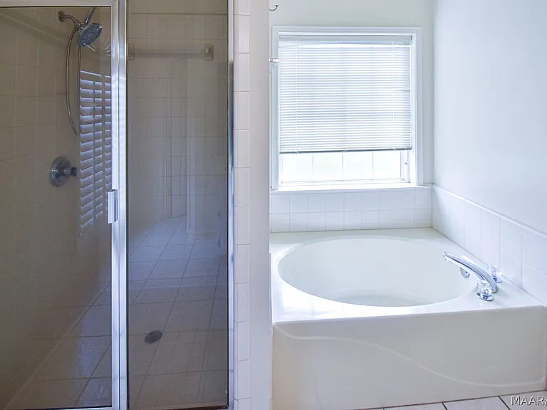 1691 Rambling Brook Ln — Photo 31