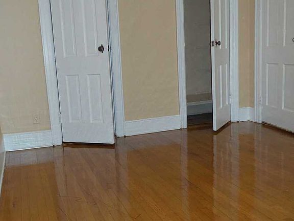 4th image of 10205 86th Ave APT A1