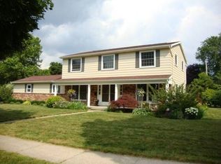 2022 N Fairview Ave, Lansing, MI 48912