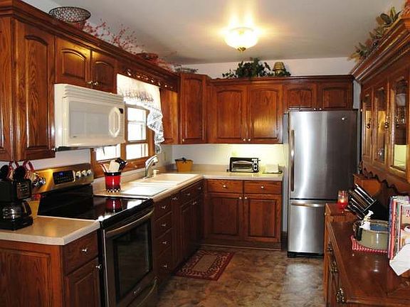 4th image of 719 W Phillip St #W